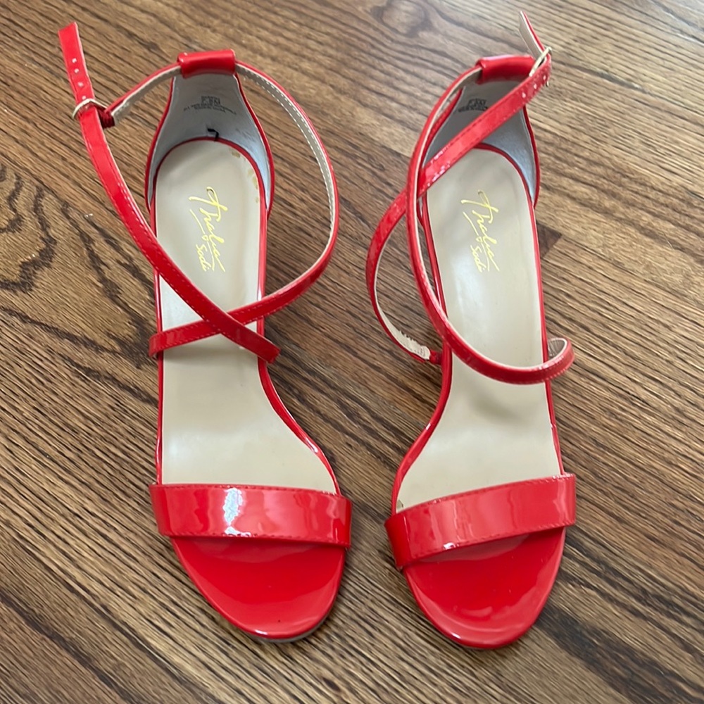 Shiny red heels